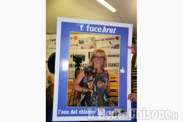 Artigianato 2016: &quot;Face Brut&quot; spopola allo stand de &quot;L&#039;Eco del Chisone&quot;