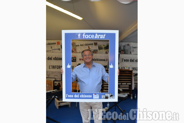 Facce da Artigianato: anche nel week-end tantissimi selfie allo stand de &quot;L&#039;Eco&quot;