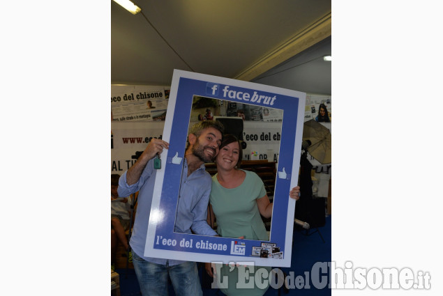 Facce da Artigianato: anche nel week-end tantissimi selfie allo stand de &quot;L&#039;Eco&quot;