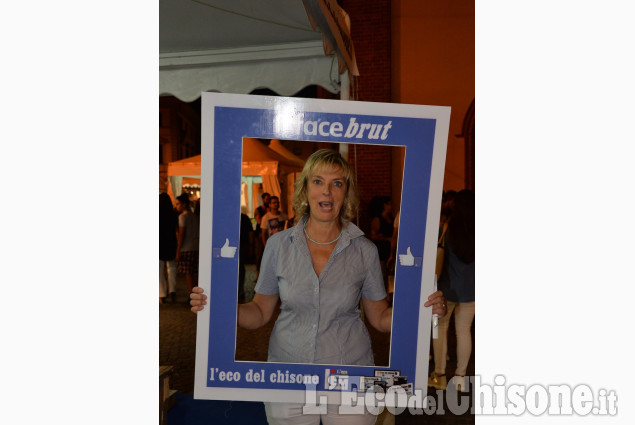 Facce da Artigianato: anche nel week-end tantissimi selfie allo stand de &quot;L&#039;Eco&quot;
