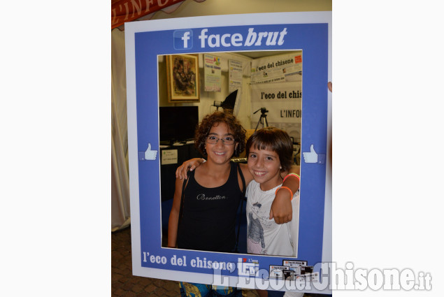Facce da Artigianato: anche nel week-end tantissimi selfie allo stand de &quot;L&#039;Eco&quot;