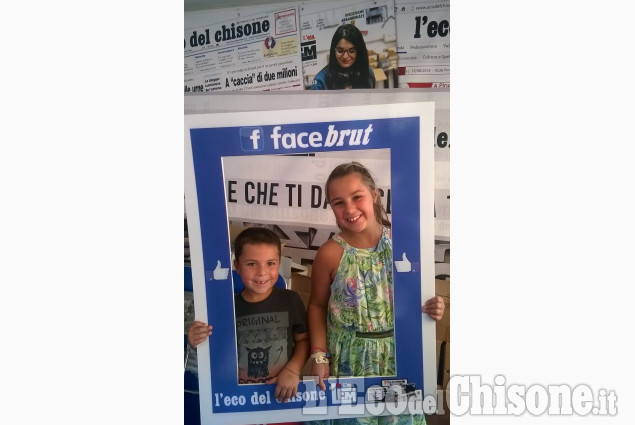 Facce da Artigianato: anche nel week-end tantissimi selfie allo stand de &quot;L&#039;Eco&quot;