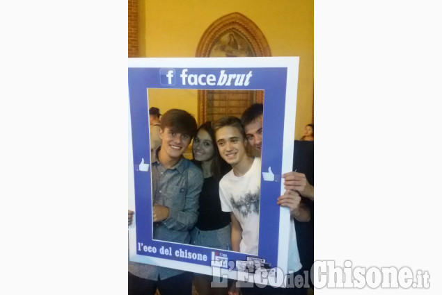 Facce da Artigianato: anche nel week-end tantissimi selfie allo stand de &quot;L&#039;Eco&quot;