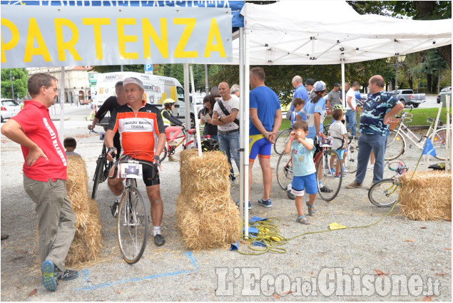Pinerolo :Ciclismo Vintage e la Classica Pinerolo :Ciclismo Vintage e la Classica