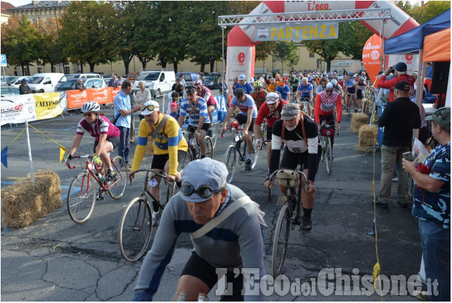 Pinerolo :Ciclismo Vintage e la Classica Pinerolo :Ciclismo Vintage e la Classica