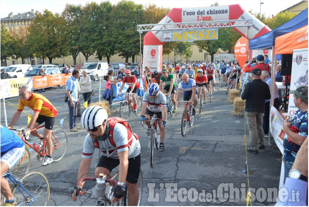 Pinerolo :Ciclismo Vintage e la Classica Pinerolo :Ciclismo Vintage e la Classica