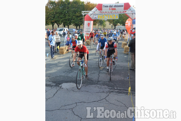 Pinerolo :Ciclismo Vintage e la Classica Pinerolo :Ciclismo Vintage e la Classica