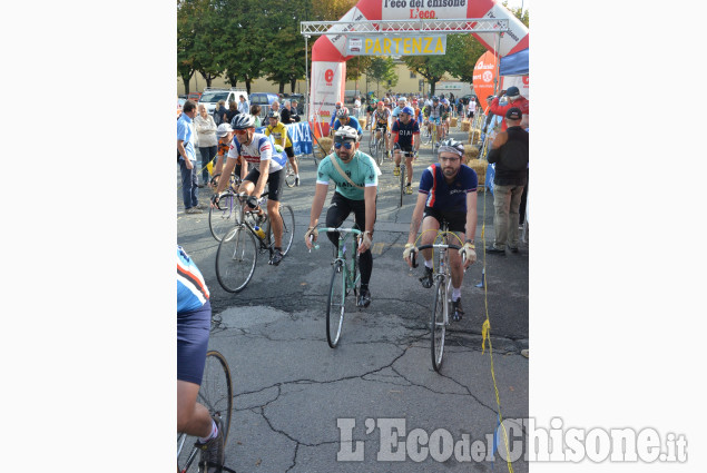 Pinerolo :Ciclismo Vintage e la Classica Pinerolo :Ciclismo Vintage e la Classica