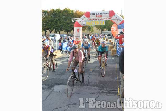 Pinerolo :Ciclismo Vintage e la Classica Pinerolo :Ciclismo Vintage e la Classica