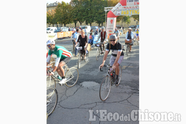 Pinerolo :Ciclismo Vintage e la Classica Pinerolo :Ciclismo Vintage e la Classica