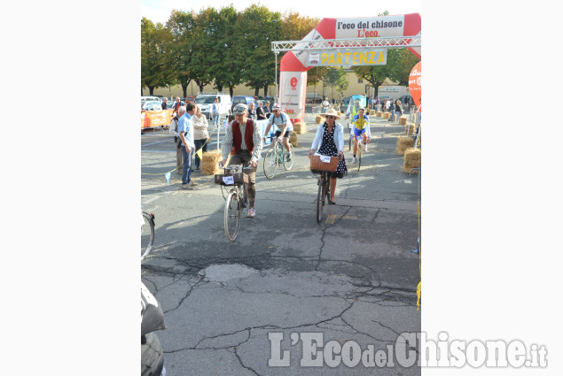 Pinerolo :Ciclismo Vintage e la Classica Pinerolo :Ciclismo Vintage e la Classica