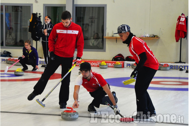 Curling ,Ungheria campione a Pinerolo