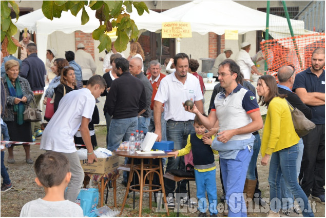 Roletto ha salutato l&#039;autunno con la tradizionale castagnata