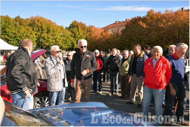 Pinerolo: 4°Raduno auto e moto del passato