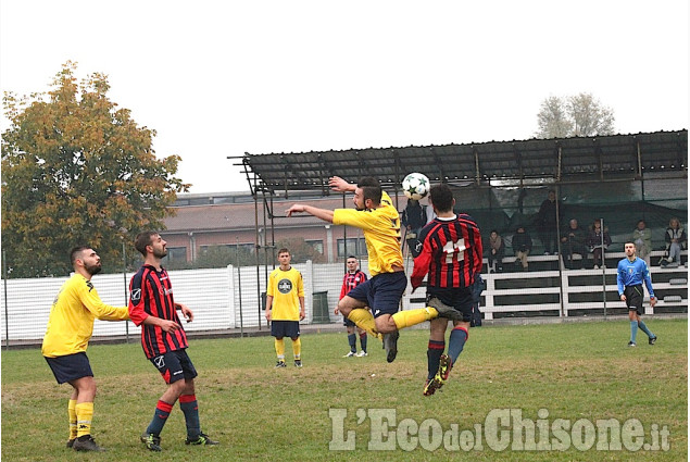 Calcio 2ª cat.: Castagnole-Garino