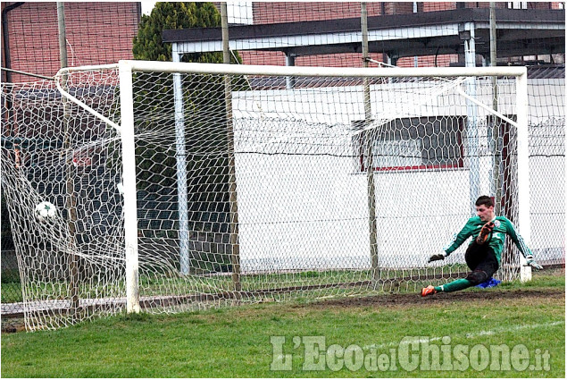 Calcio 2ª cat.: Castagnole-Garino