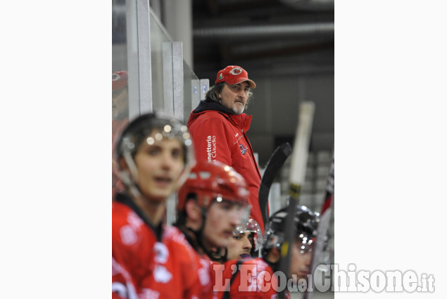 Hockey ghiaccio, immagini del derby di serie C PInerolo - Valpellice