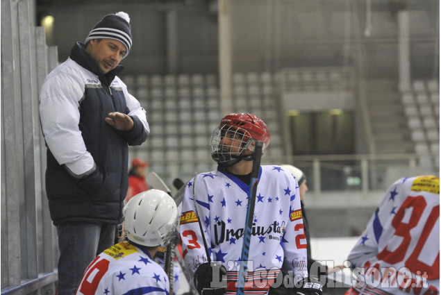 Hockey ghiaccio, immagini del derby di serie C PInerolo - Valpellice