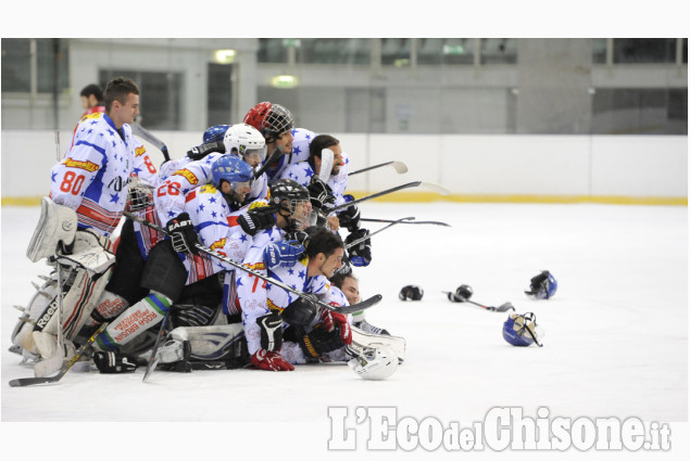 Hockey ghiaccio, immagini del derby di serie C PInerolo - Valpellice