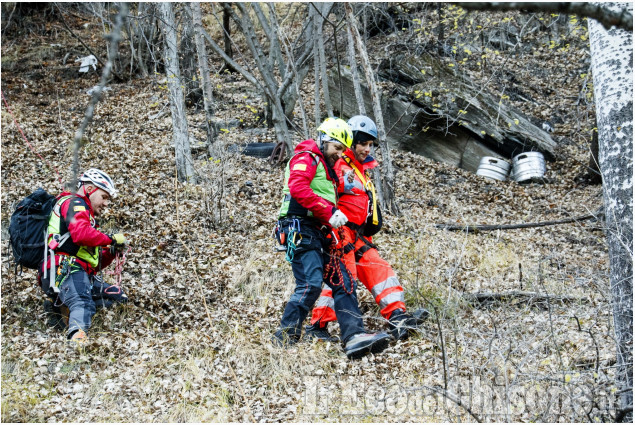 Soccorso Alpino e Croce verde: esercitazione congiunta nella scarpata