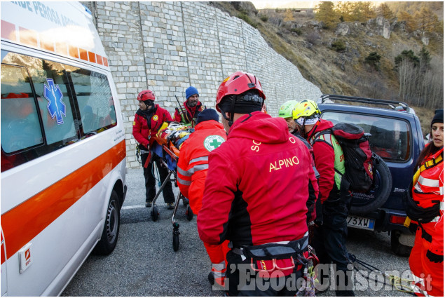Soccorso Alpino e Croce verde: esercitazione congiunta nella scarpata