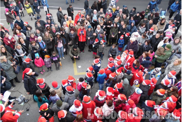 A Piscina mercatino e Babbi Natale