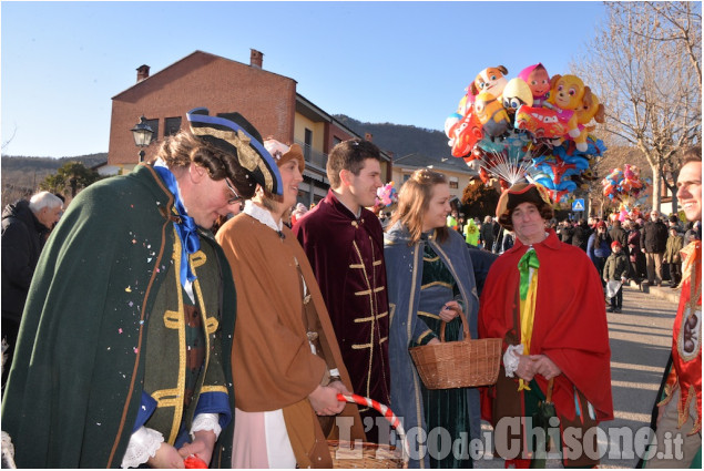 Roletto: Carnevale in piazza