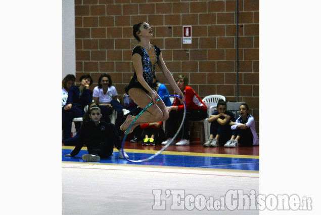 Cantalupa, le affascinanti evoluzioni di ginnastica ritmica