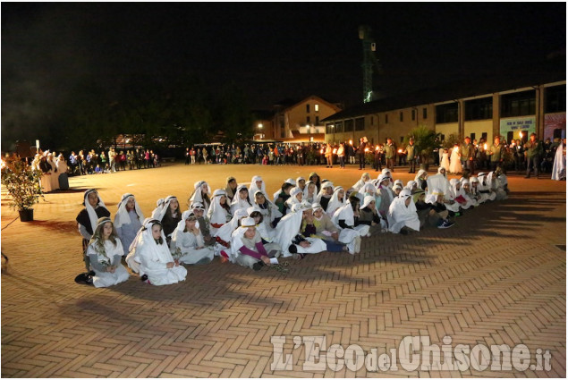 Vinovo  In centinaia alla Via Crucis.