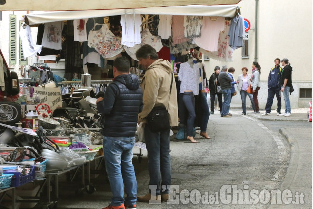 Castagnole fiera e cori