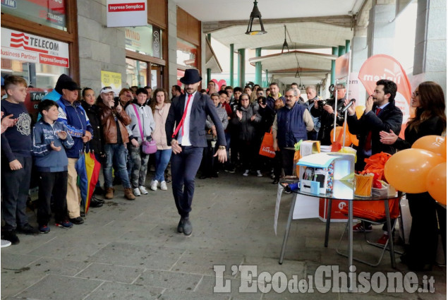 NONE: BELLA FESTA PER I VENT&#039;ANNI DEL TELEFONONE
