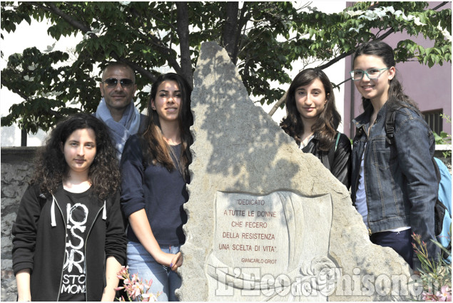 Porte: inaugurato il monumento alle Donne della Resistenza