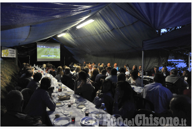 Famolasco alla festa per la partita