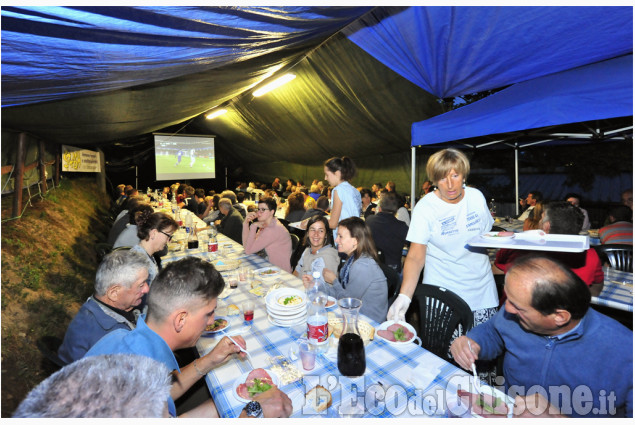 Famolasco alla festa per la partita