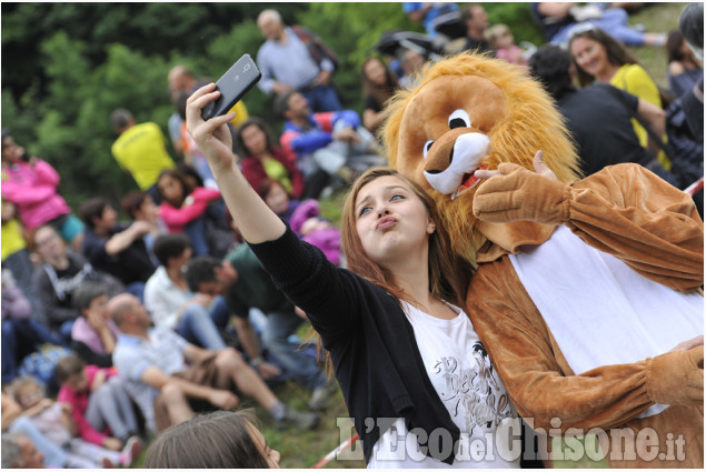 L&#039;inaugurazione delle Mini Olimpiadi di Valle 