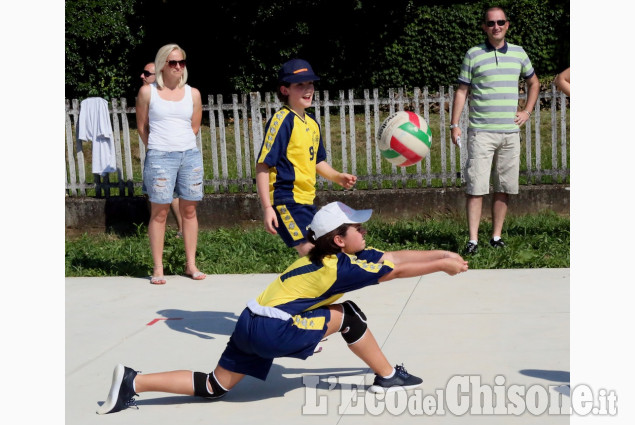 Candiolo: festa finale mini volley, 380 piccoli atleti