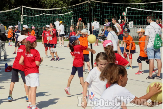 Candiolo: festa finale mini volley, 380 piccoli atleti