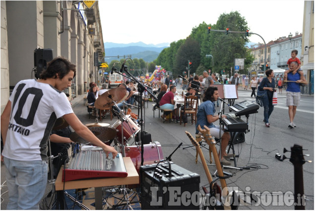 Pinerolo: Notte Bianca e inizio saldi nel centro