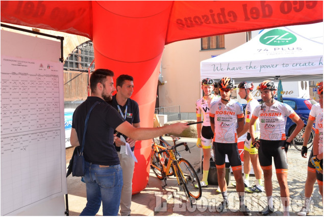 ciclismo dalle mura al muro Ciclismo dalle mura al muro
