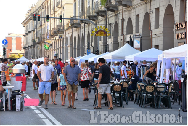 Notte bianca e &quot;vetrine&quot; in corso Torino 