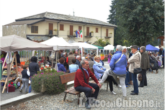 A Prarostino la festa dedicata al frutto di Bacco
