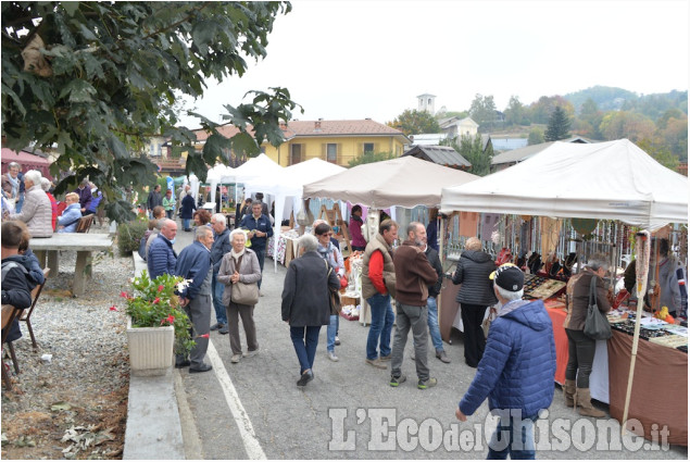A Prarostino la festa dedicata al frutto di Bacco