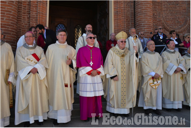 Ieri a Fossano l&#039;ordinazione episcopale di mons. Olivero