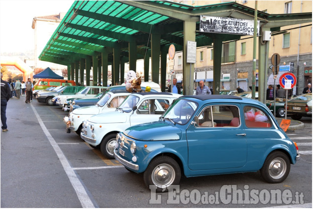 Pinerolo: 5°Raduno auto e moto del passato