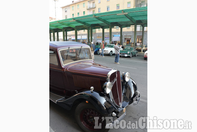 Pinerolo: 5°Raduno auto e moto del passato