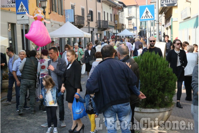 Orbassano: fiera del sedano rosso