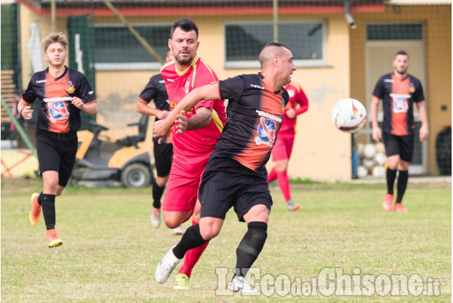 CALCIO: CAVOUR BATTE VILLAFRANCA, UN DERBY SENTITO