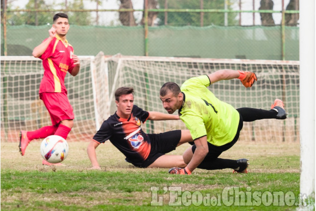 CALCIO: CAVOUR BATTE VILLAFRANCA, UN DERBY SENTITO