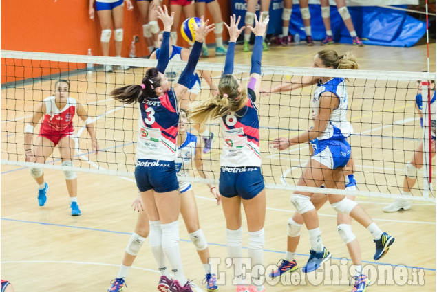 VOLLEY: EUROSPIN PINEROLO VINCE IL BIG-MATCH