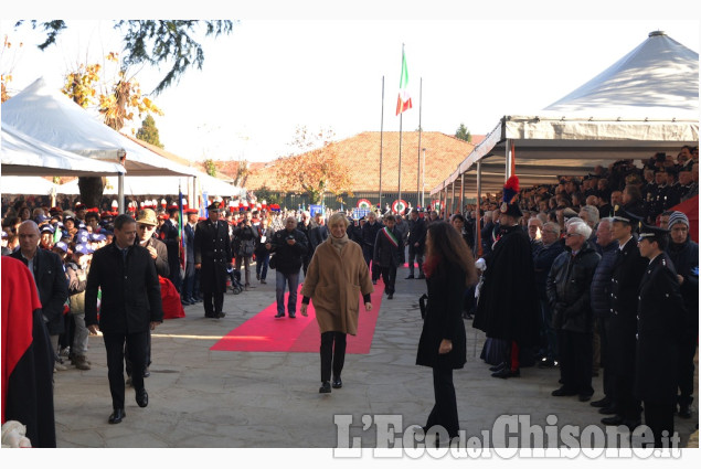 Pinerolo, la Ministra Pinotti ha inaugurato la nuova caserma dei Carabinieri